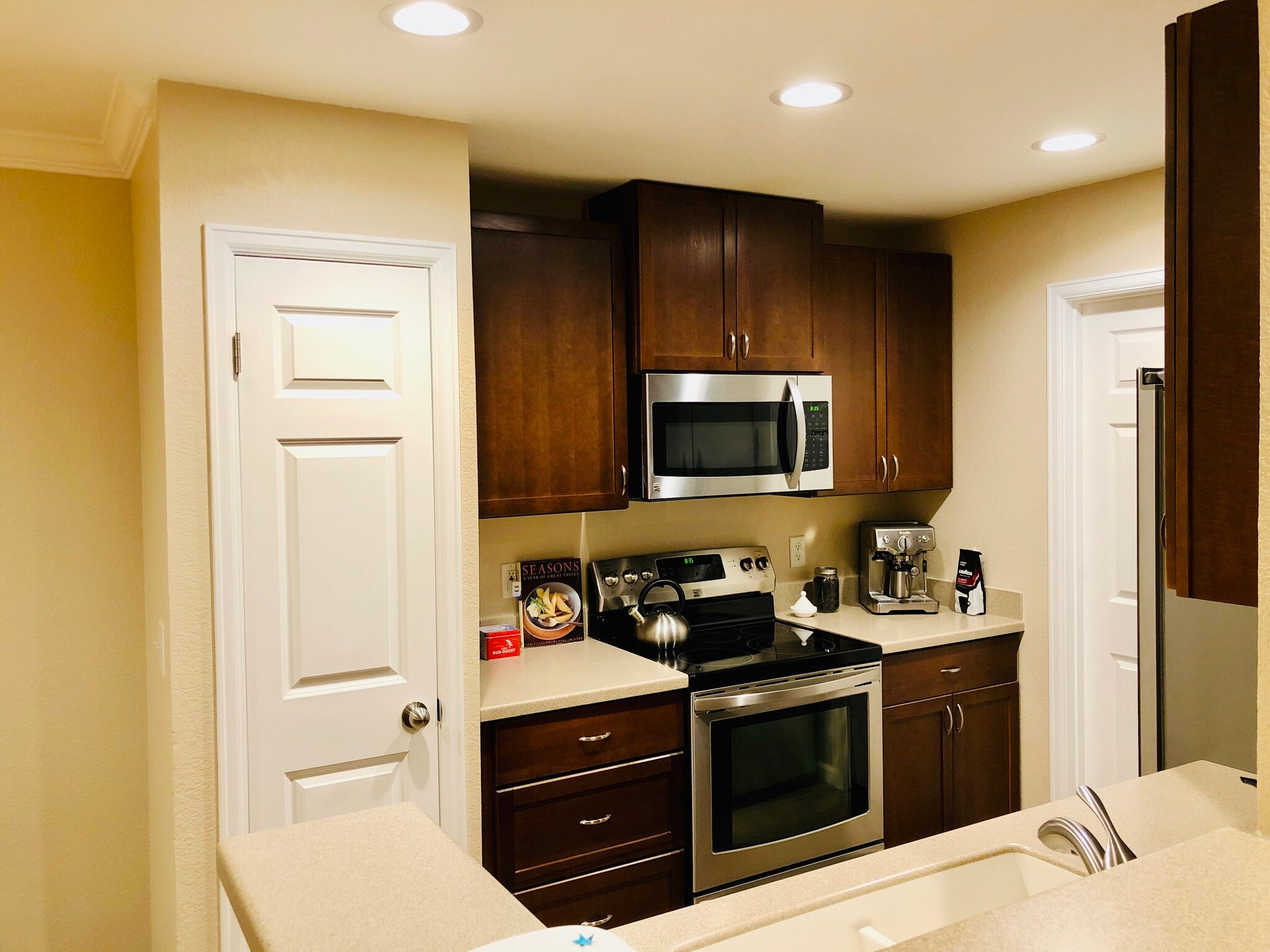 Kitchen - 5620 Fossil Creek Pky