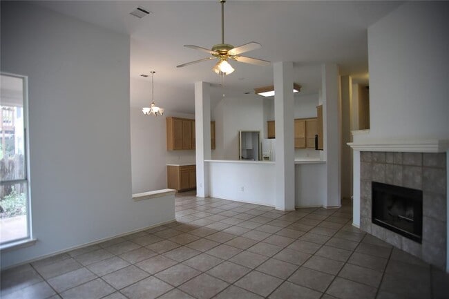 Building Photo - 403 N Blue Ridge Pkwy