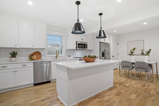 Building Photo - The Residences at the Hawley