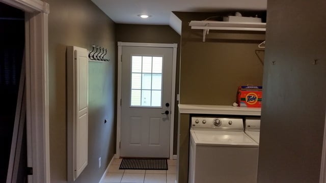 Building Photo - PRE-LEASING FOR 26/27 SCHOOL YEAR!!!!!!!!!