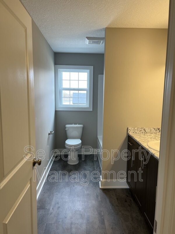 Building Photo - 12246 Speranza Dr