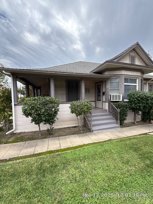 Primary Photo - Upland 50-681