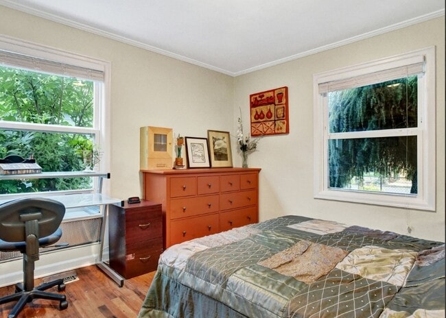 Building Photo - 4006 SE 74th Ave