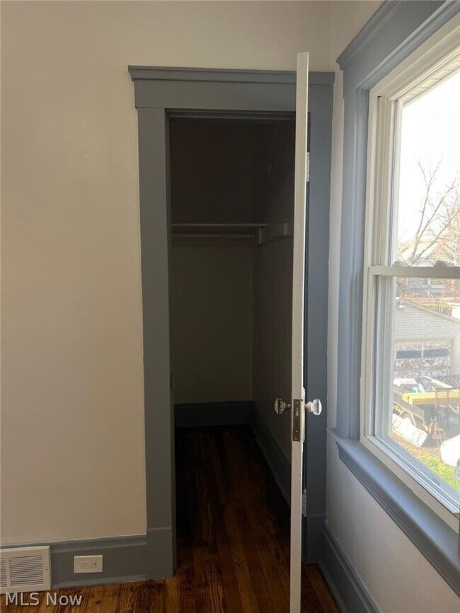 Building Photo - 2164 W 100th St