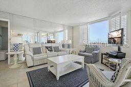 Building Photo - 6322 Palma Del Mar Blvd S