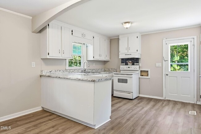 Building Photo - 608 N 16th St