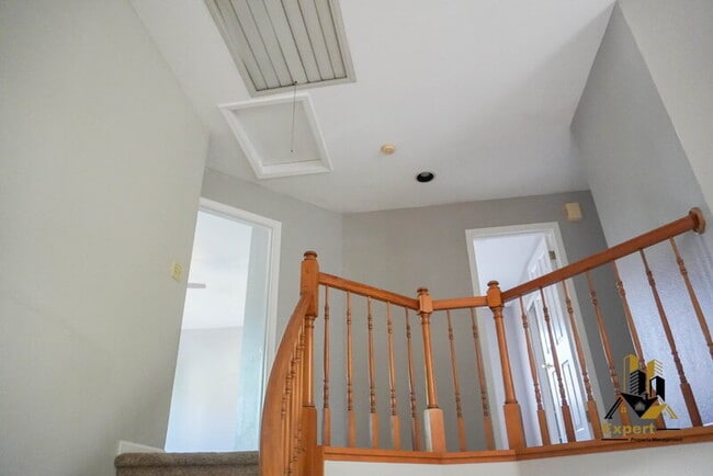Building Photo - 8420 Oak Flat Way