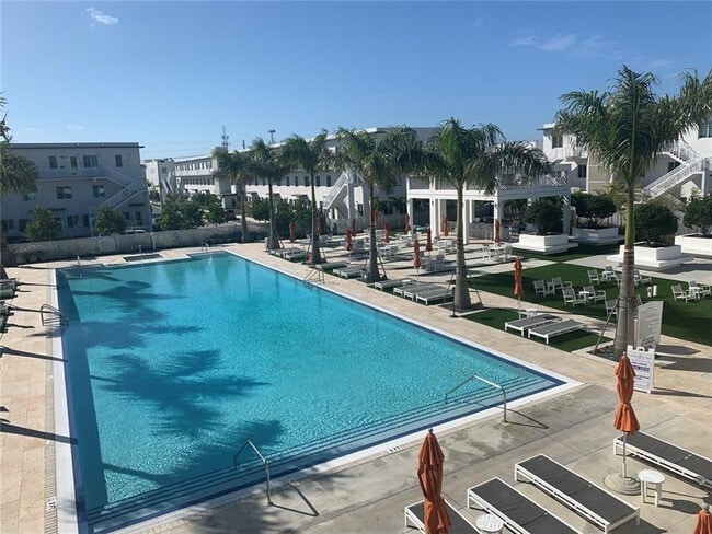 Building Photo - 6326 NW 105th Pl