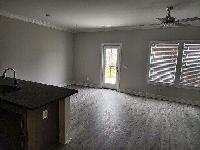 Building Photo - 2104-A  N. Kali Lane