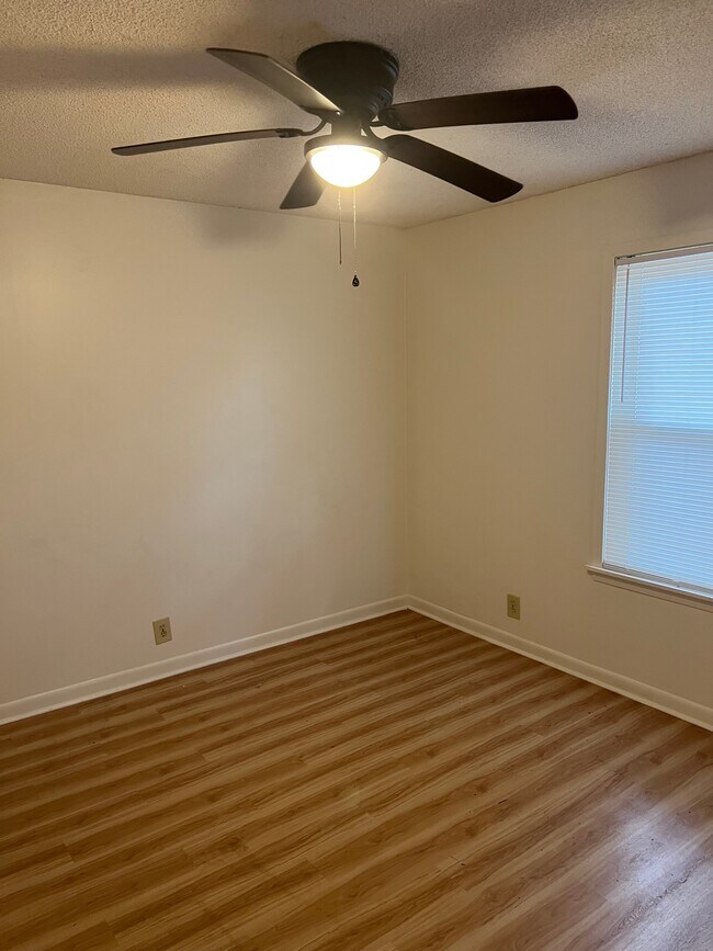 Building Photo - 110 Silas Ct