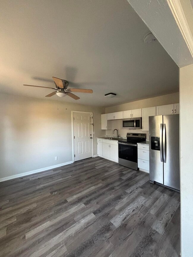 Building Photo - 2006 Scott Rd