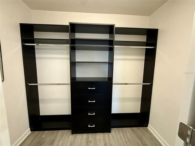 Building Photo - 7011 White Treetop Pl