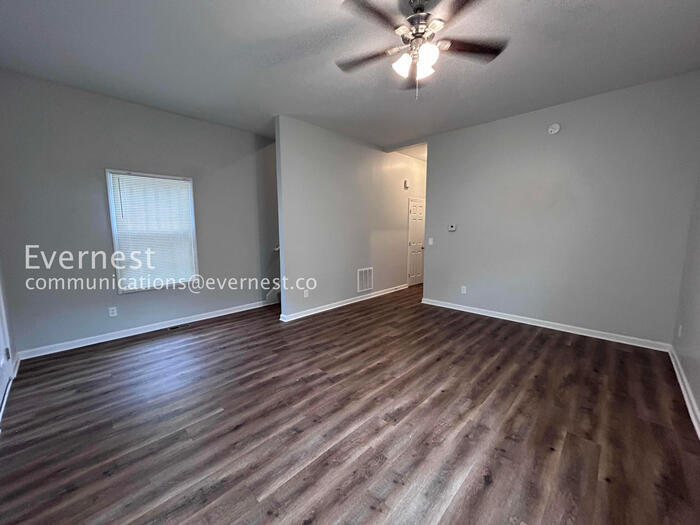 Building Photo - 2007 Morehouse Dr NW