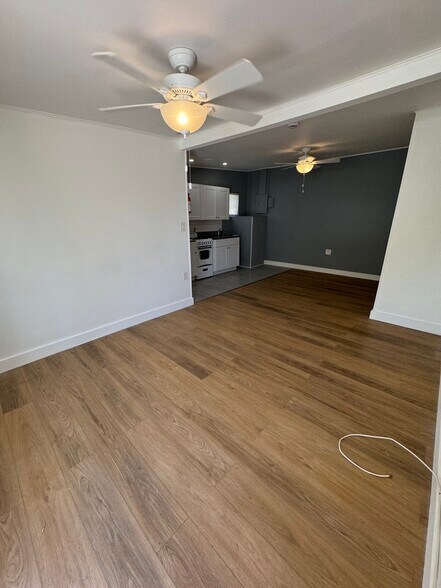 spacious apartment - 2210 Thomas St