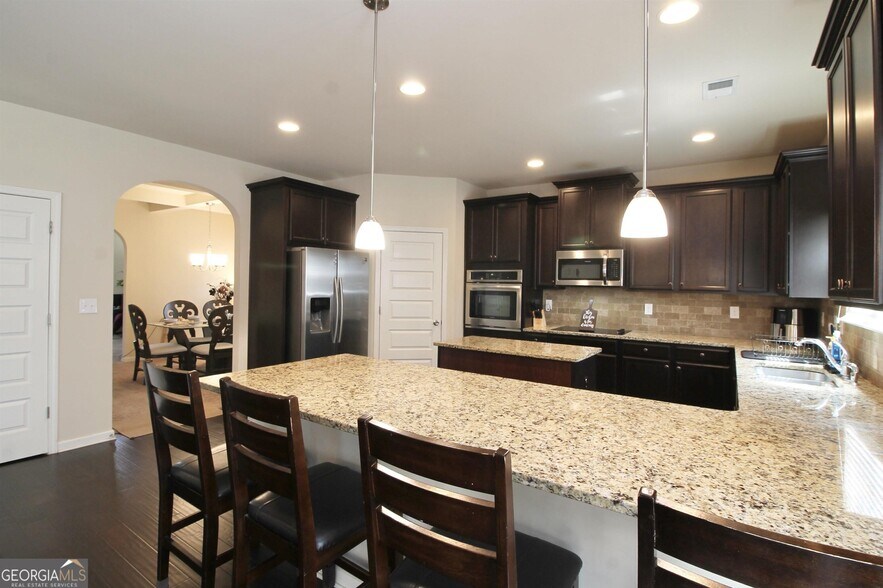 Building Photo - 529 Harmony Way