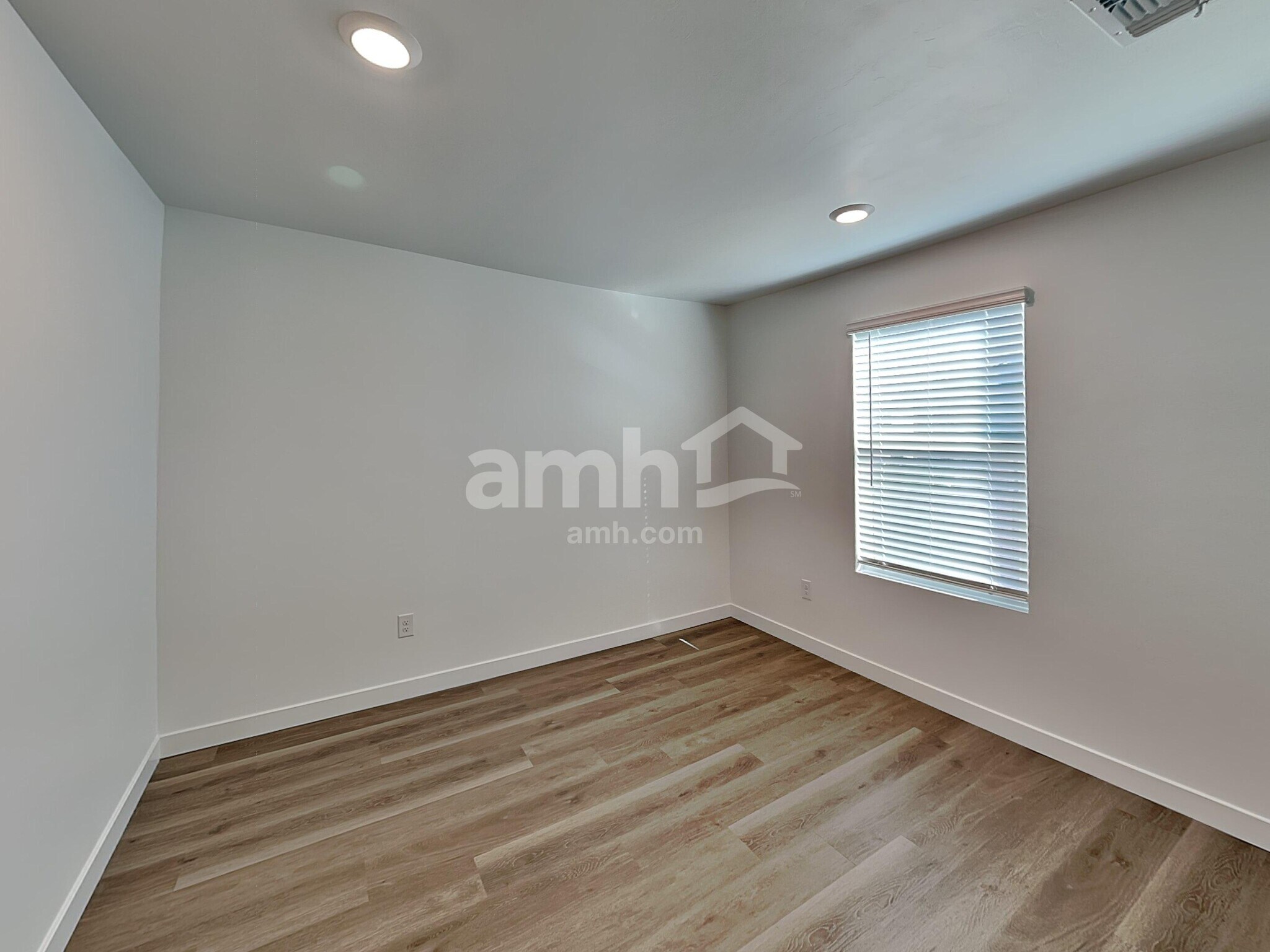 Building Photo - 6486 E Paseo Alga