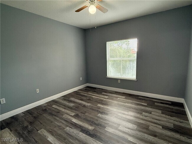 Building Photo - 11571 Villa Grand