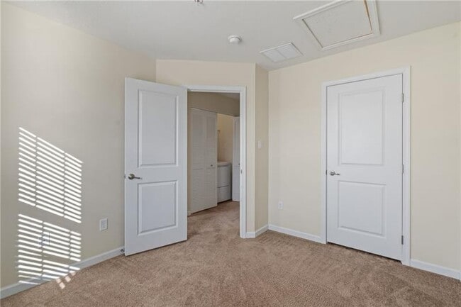 Building Photo - 1966 Georgetown Dr