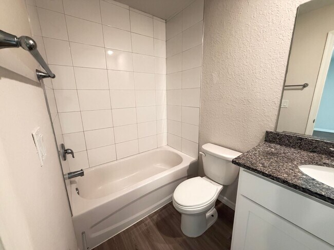 Building Photo - Spacious & Modern Inverness Gem – Your Dream 3-Bed Home!