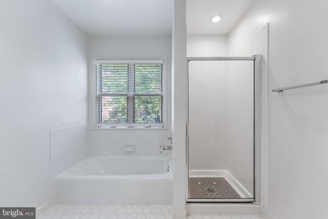 Building Photo - 1443 Hampton Hill Cir