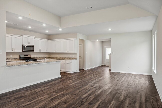 Building Photo - 25519 Blooming Hazel Dr