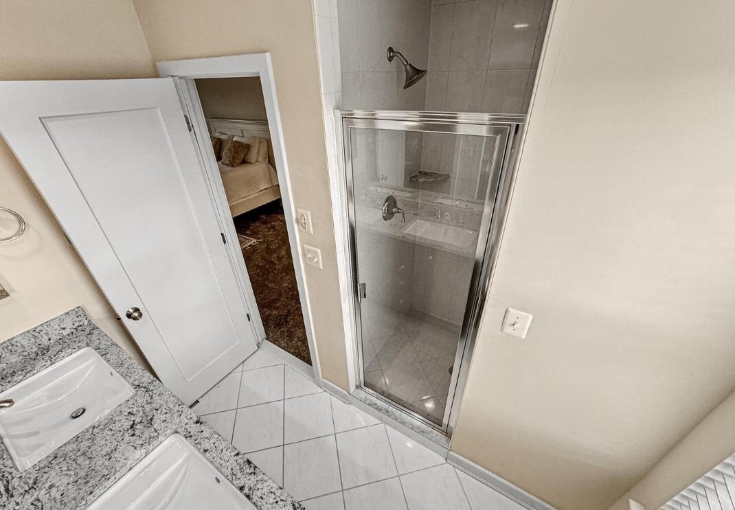 Building Photo - 5610 45th Ave