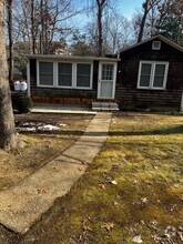 Building Photo - 302 Primrose Path