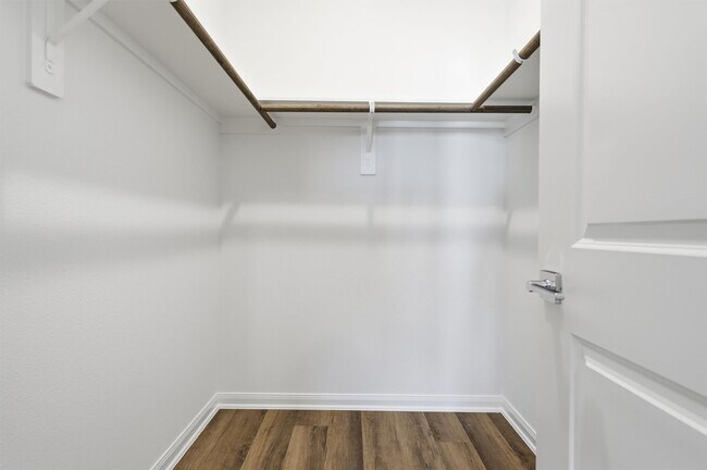 Building Photo - 9914 Clark Cyn Ln