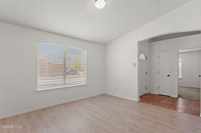 Building Photo - 4800 Kiko A Fierro Dr