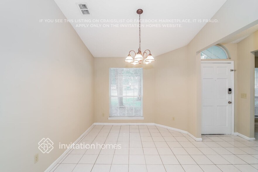 Building Photo - 12621 Gandalf Ln