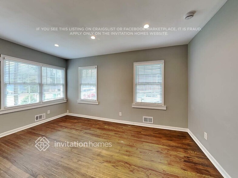 Building Photo - 3450 Glenwood Rd