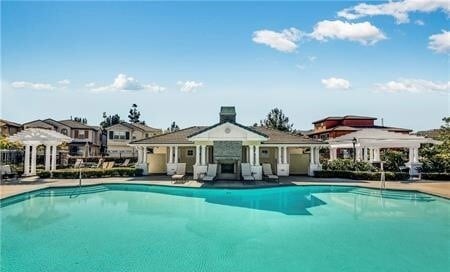 Clubhouse w/Pool - 2835 Maricopa St