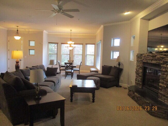 Building Photo - 61 N Aspen Dr
