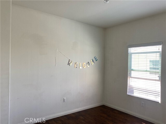 Building Photo - 121 S Dale Ave