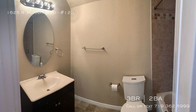 Building Photo - 5 Fountains End unit