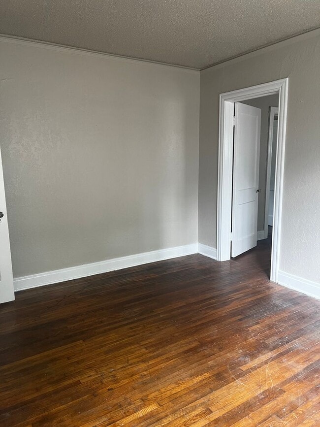 Building Photo - 2901 Tilles Ave