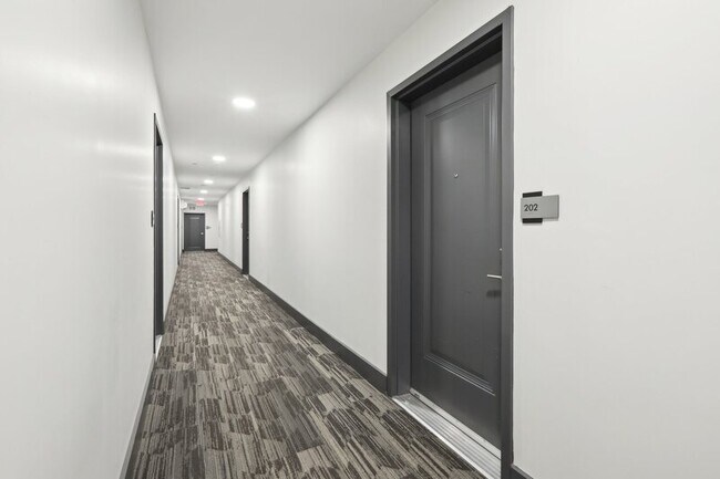 Building Photo - 276 Reock St