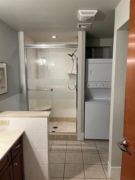 Building Photo - Merchant Flats on 8th - Utilities Included!