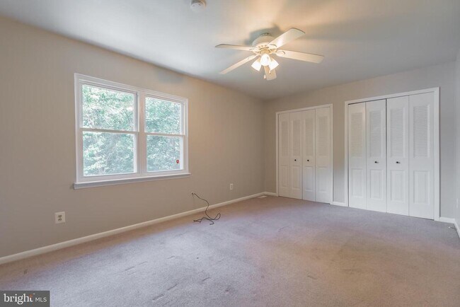 Building Photo - 2054 Forest Hill Ln