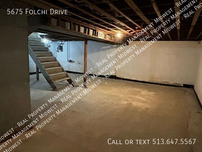 Building Photo - 5675 Folchi Dr