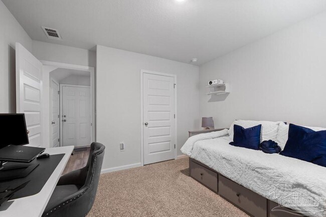 Building Photo - 5213 Peach Dr