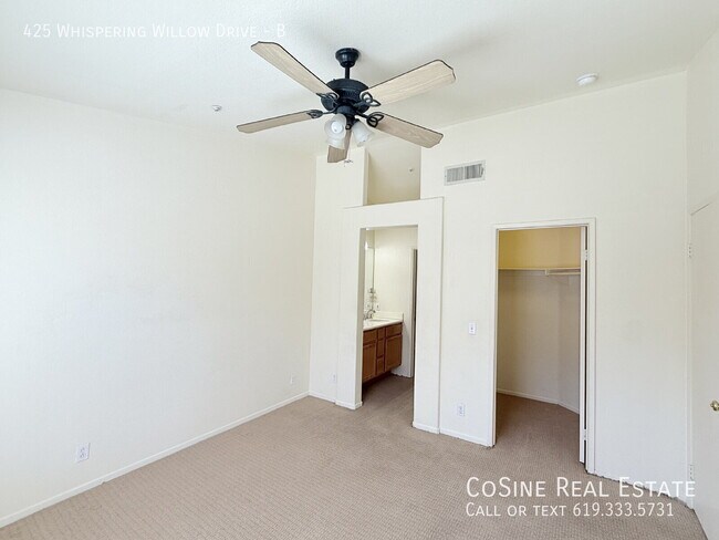 Building Photo - 425 Whispering Willow Dr