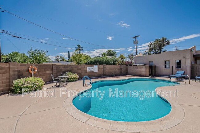 Building Photo - 231 N Robson