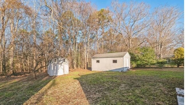 Building Photo - Welcome to this Newly renovated  3 bedroom...
