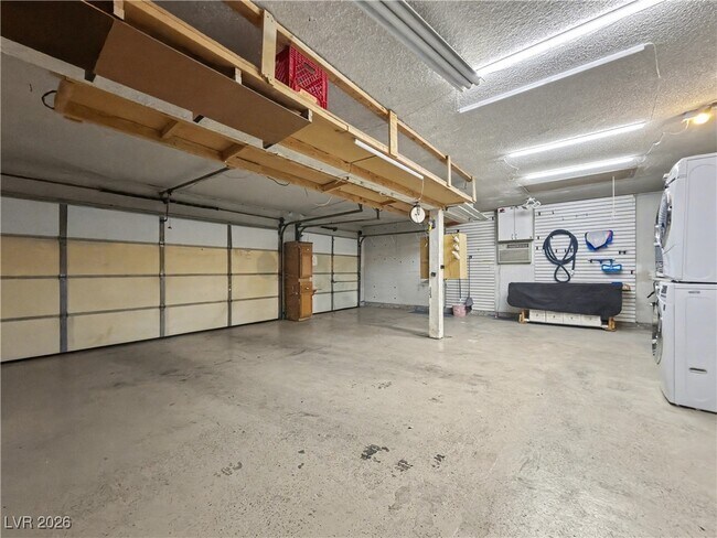 Building Photo - 4585 Casa Mia Cir