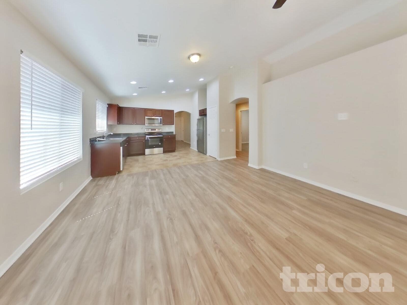 Building Photo - 1627 W Prospector Way