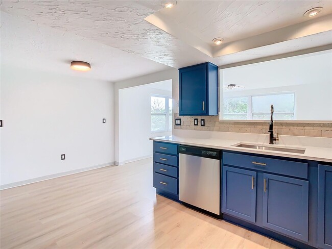 Building Photo - 12701 Cornell Ct