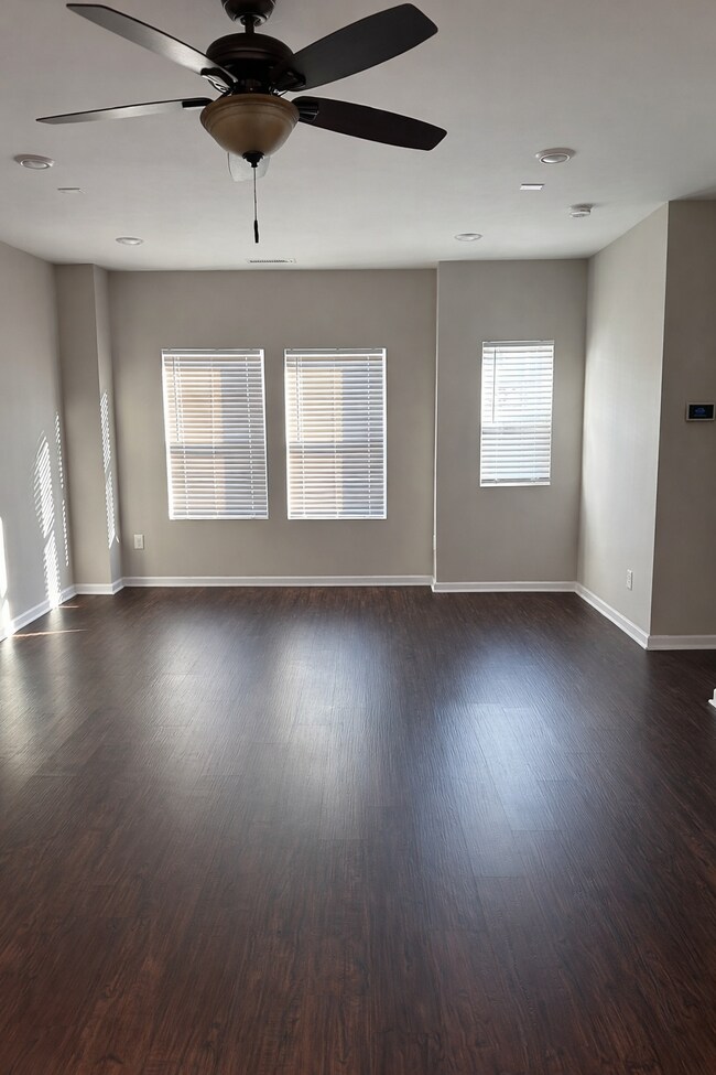 Building Photo - 1529 Kiln Ct