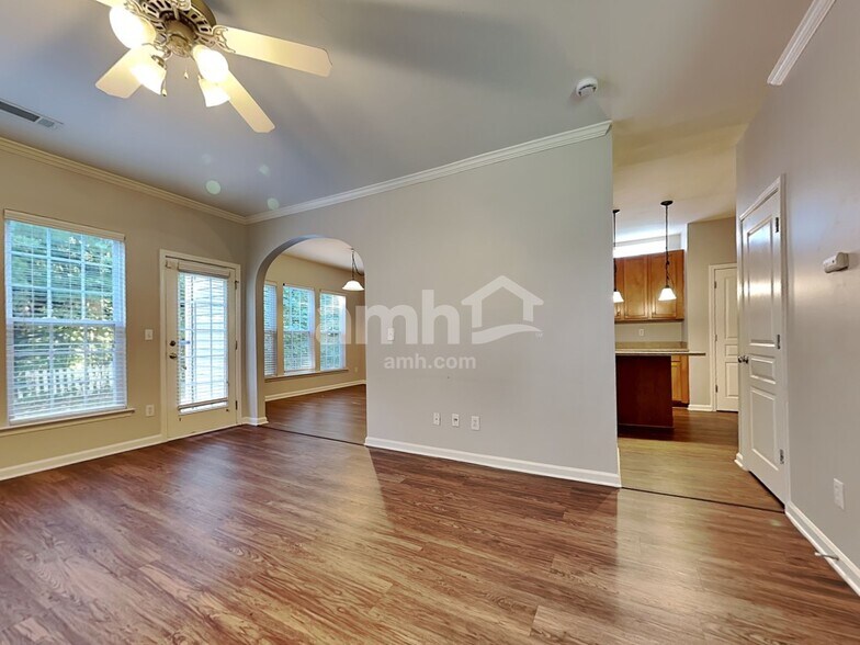 Building Photo - 3324 Glamorgan Ct
