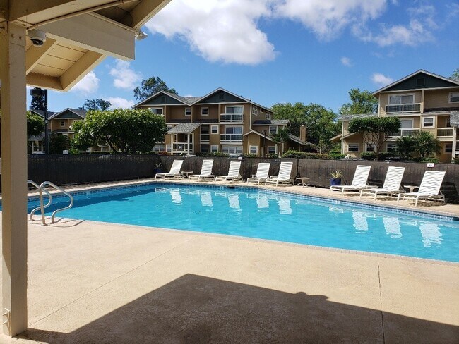 Building Photo - Beautiful Fully Furnished Condo